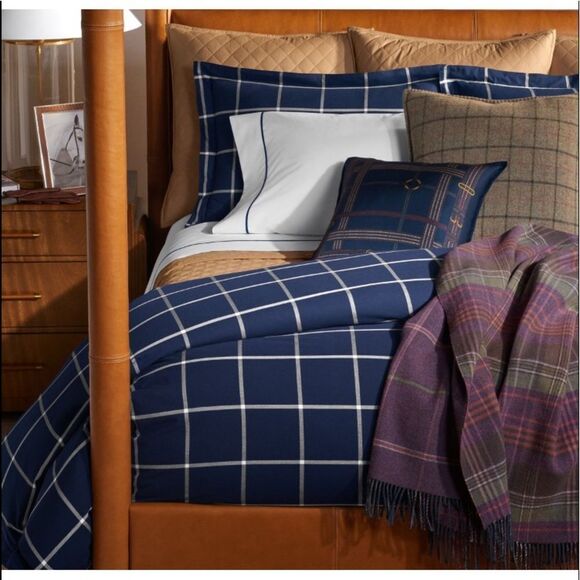 Modern Equestrian Windowpane
Sham, King - Picture 2 of 7